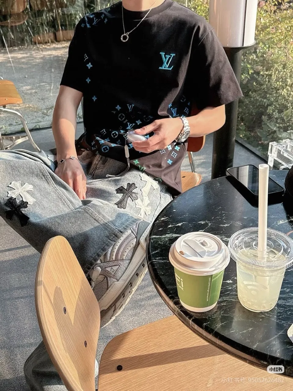 Louis Vuitton/ LV